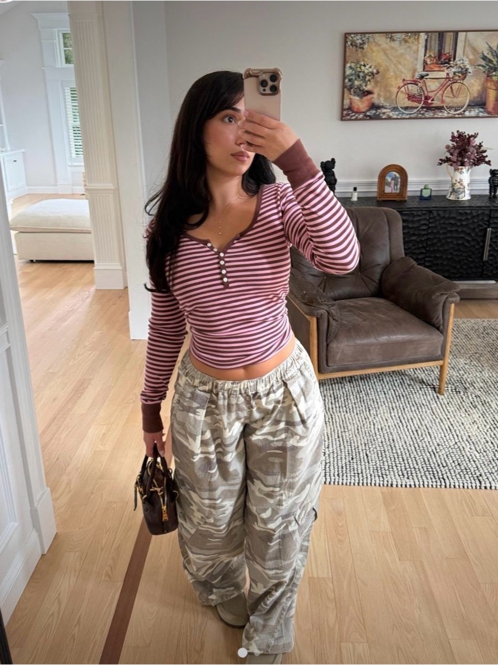 LIKE NEW NEVER WORN BDG Camo Wide leg cargo pants with inside drawstring